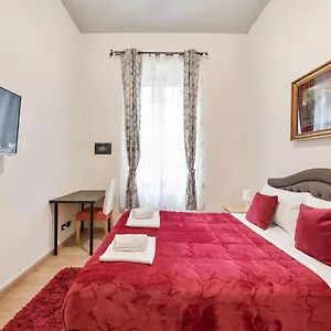 Via Umberto Apartment Rome