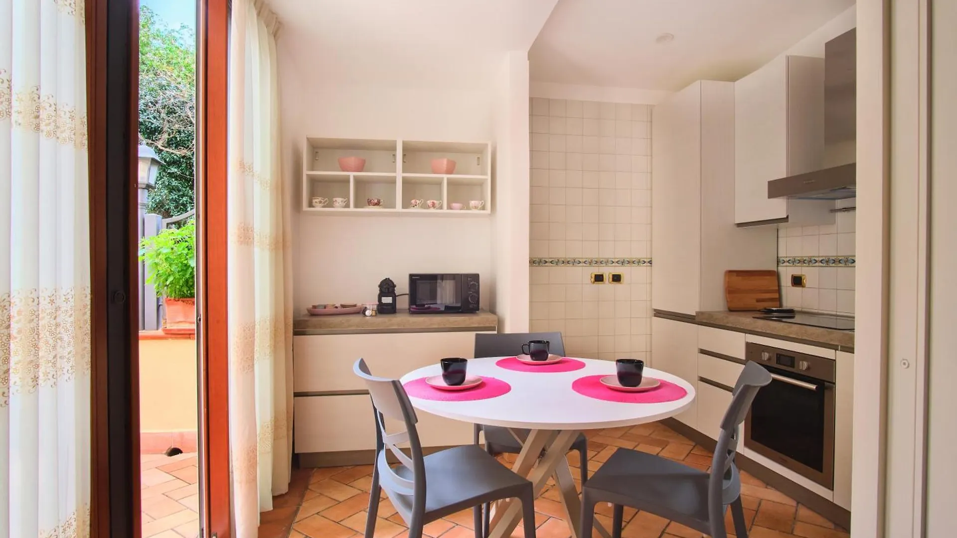 Pink Star Napoli Luxury Apartment 0*, Naples Italy