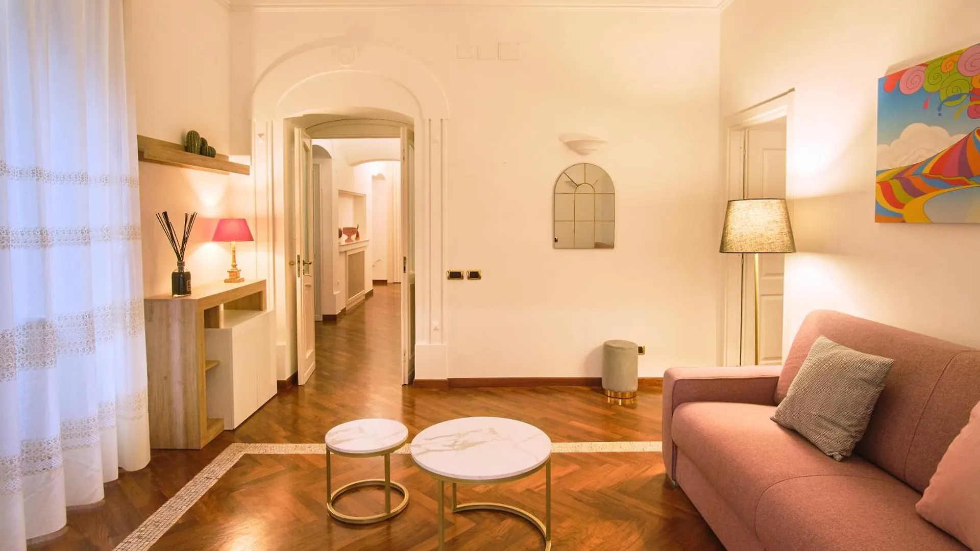 Pink Star Napoli Luxury Apartment 0*, Naples