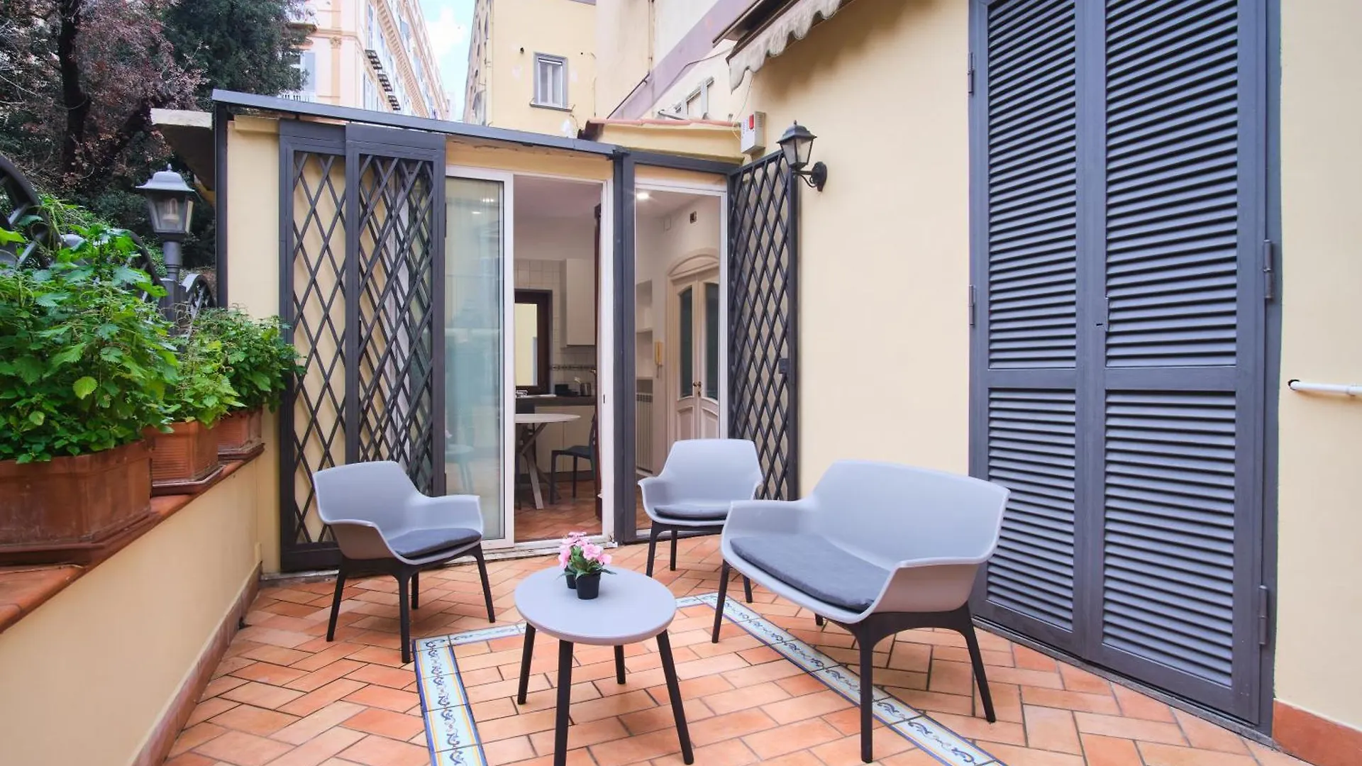 Pink Star Napoli Luxury Apartment 0*, Naples