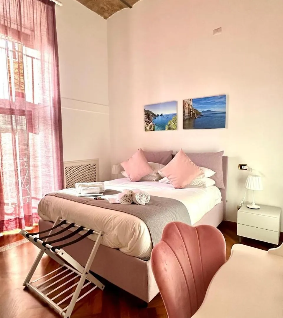 Pink Star Napoli Luxury Apartment contacts